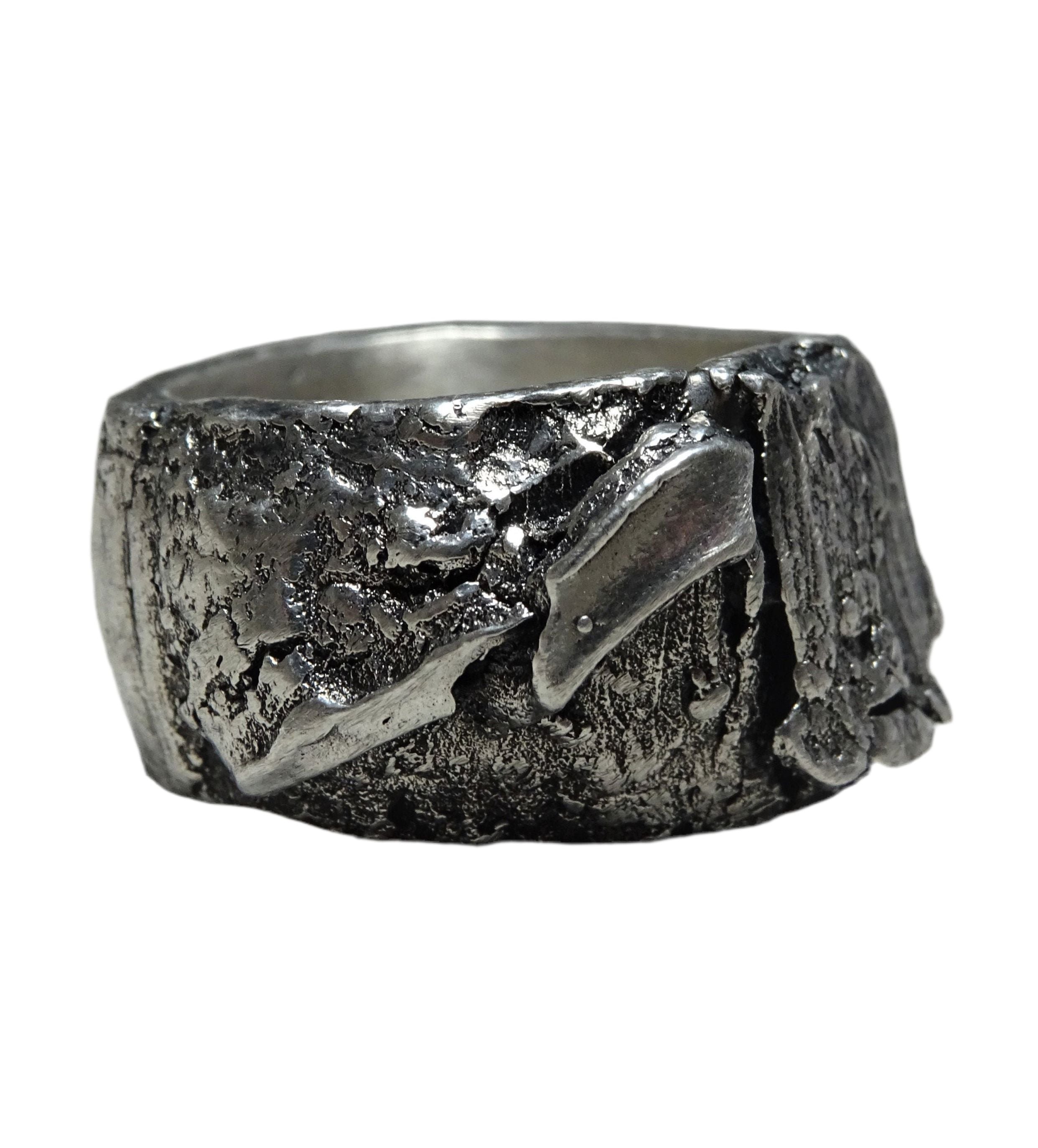 Project50g Magma ring- unusual ring with a unique texture of