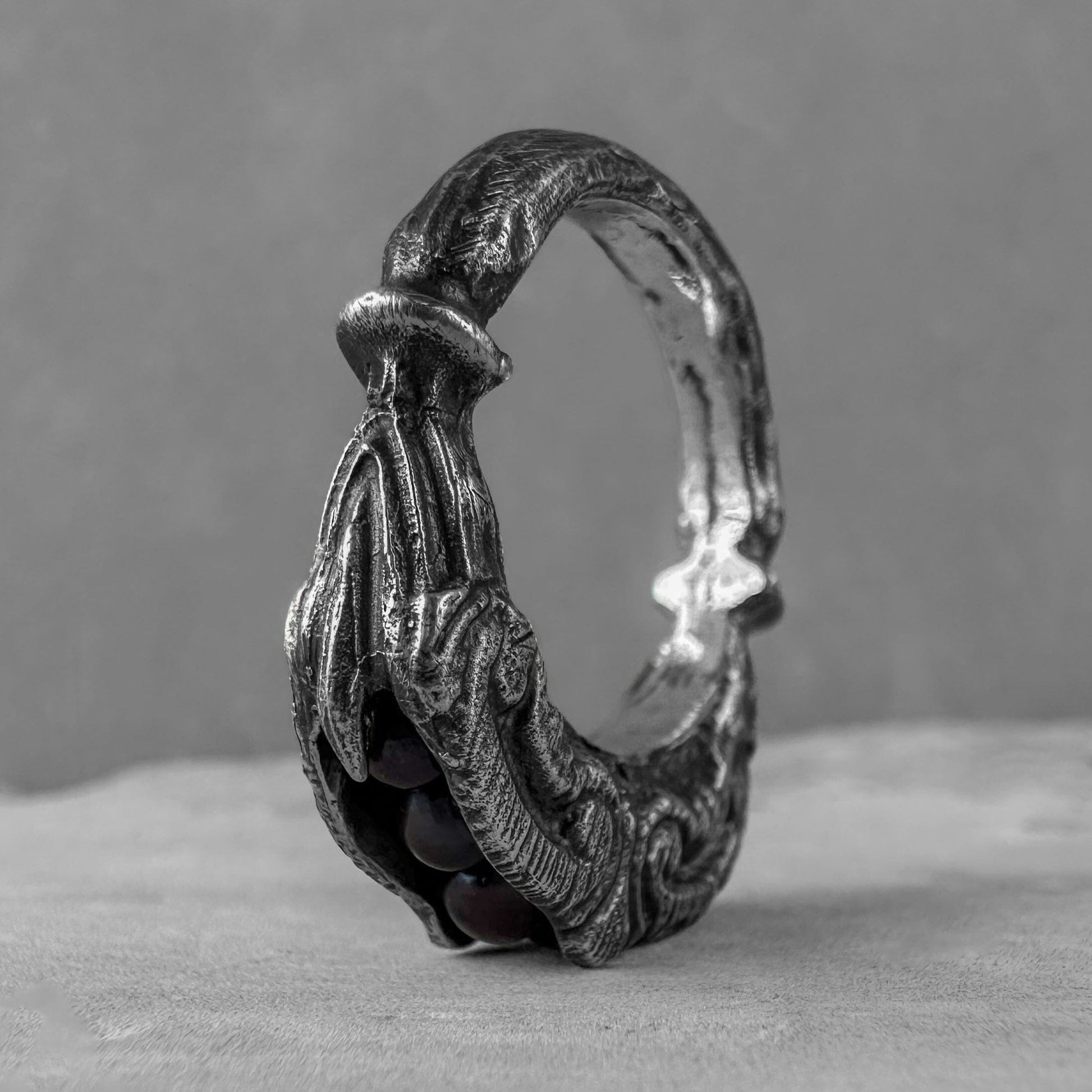 ATLANTIDA Rings with cracks and patterns Project50g 