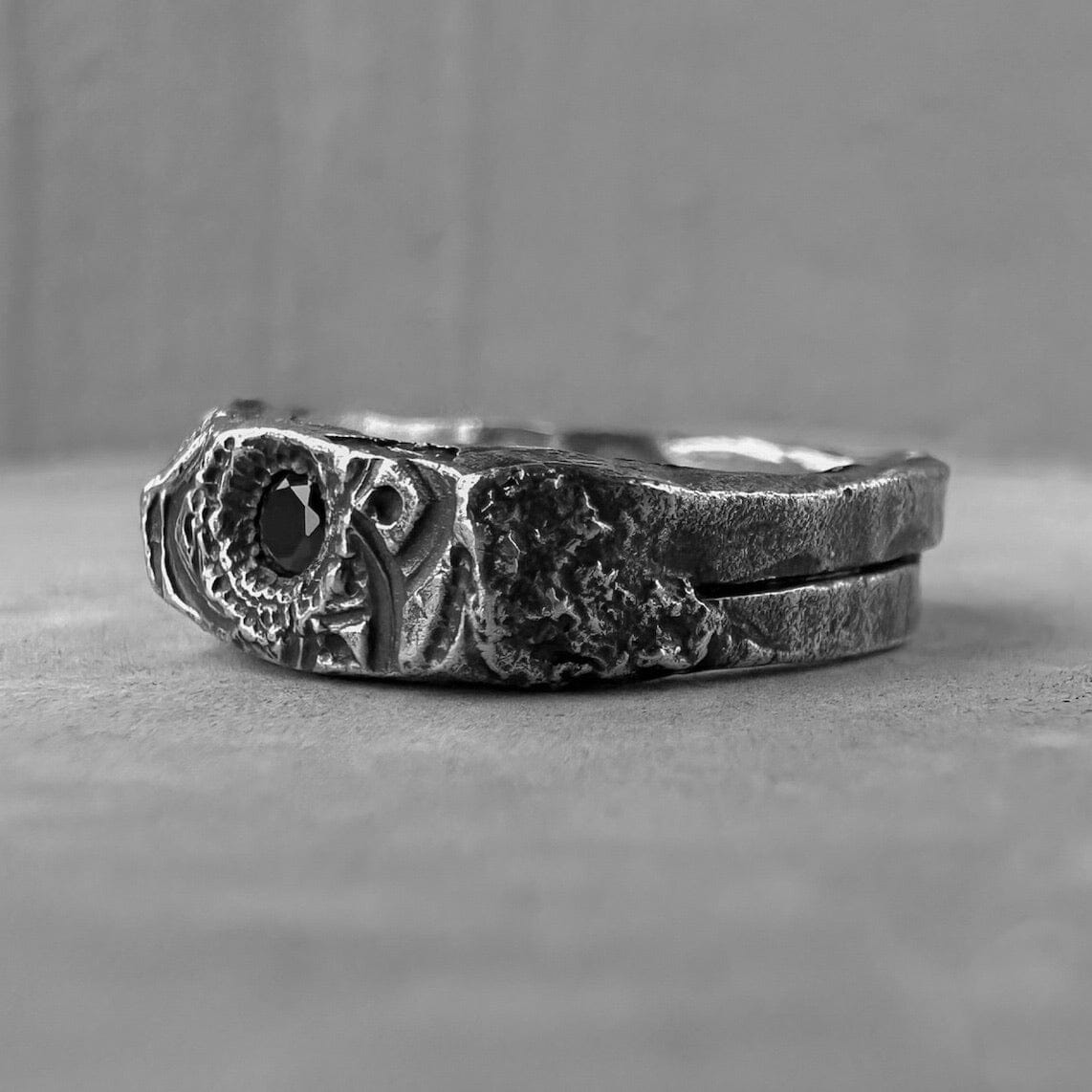 BLACK MANDALA - silver ring with rich stone texture, engraved mandala and black diamond in the center. Textured band ring Rings with patterns Project50g 