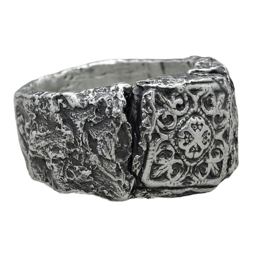 Eastern ring Rings with cracks and patterns Project50g 