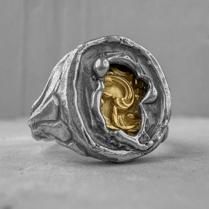 Heritage Ring - unusual signet ring made of sterling silver with a texture of melted metal, gilded patterns and antique motifs. Unusual rings project50g 