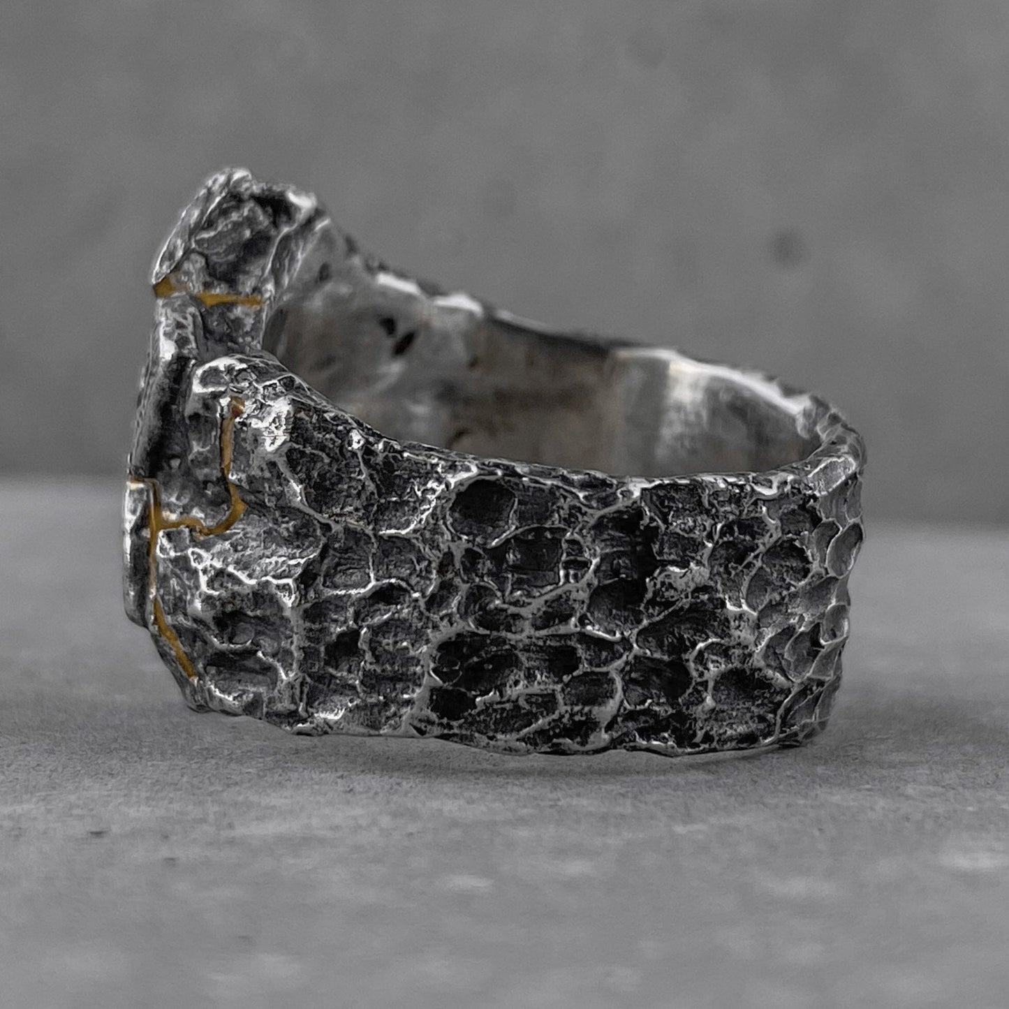 Mosaic ring (Gold plated) -a wide brutal ring with with oriental pattern and 24к gold plated on cracks Unusual rings project50g 