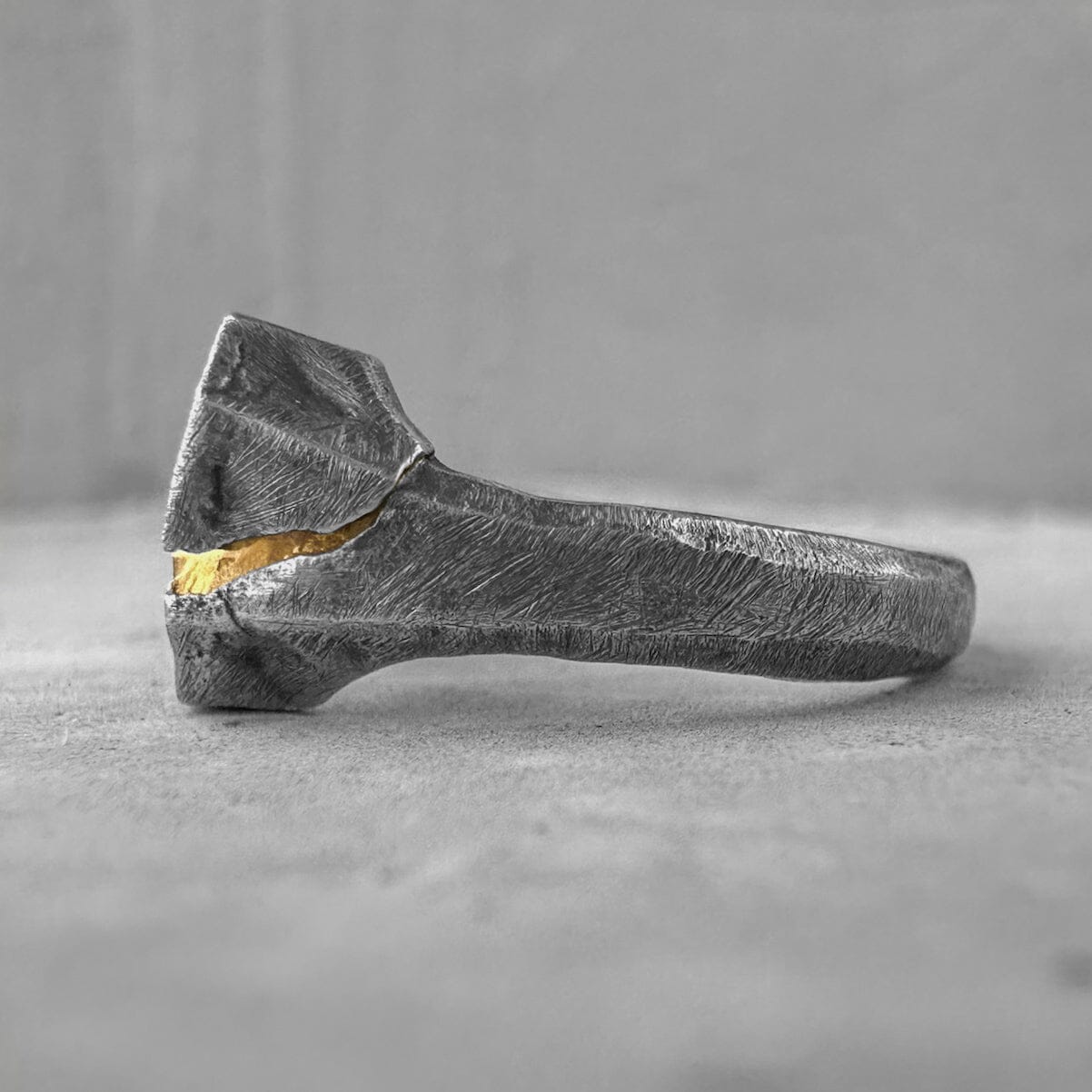 Phantom ring-rectangular sterling silver ring with deep crack, scratch texture and gilded frame Rings with cracks and patterns Project50g 