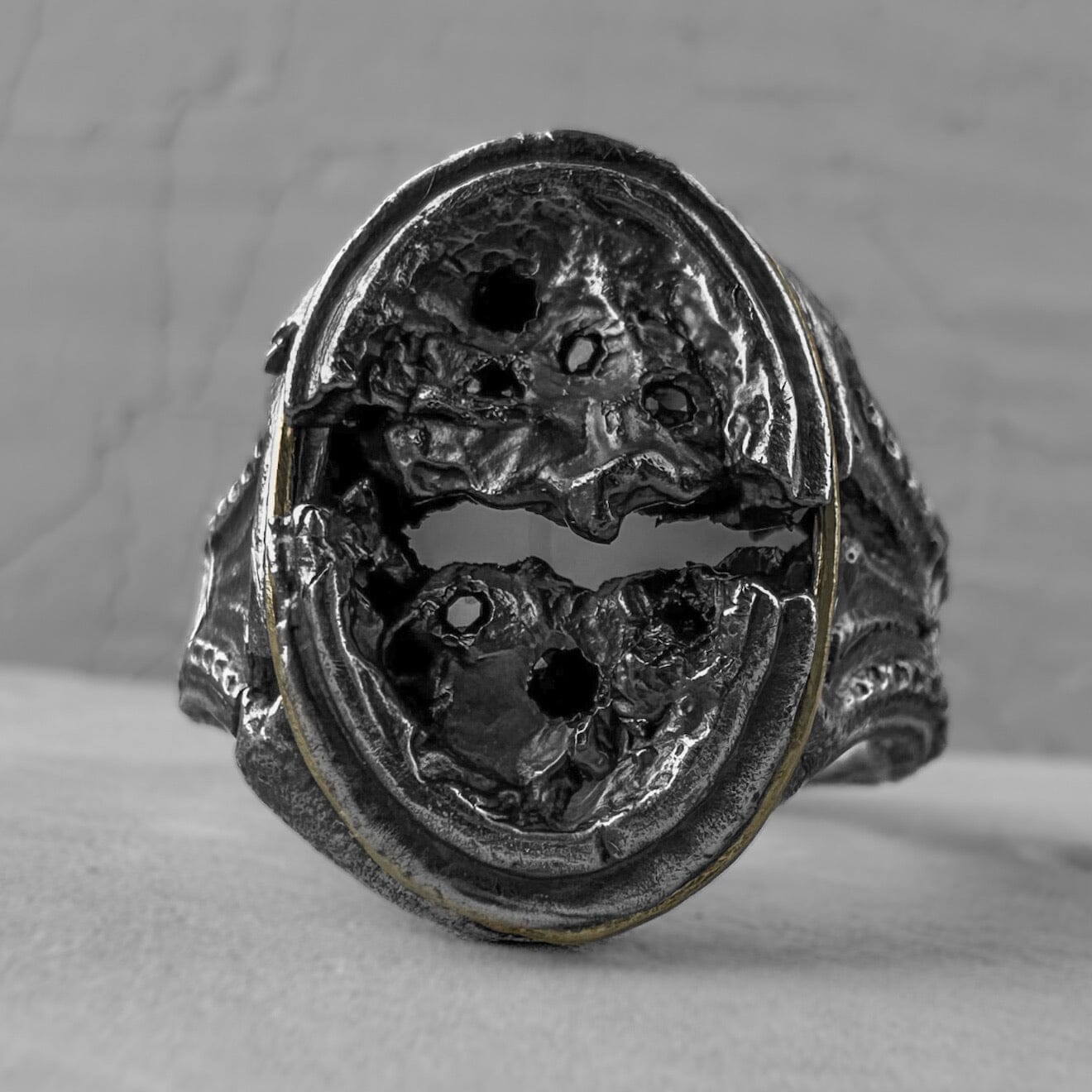 Relic ring Black diamonds rings Project50g 
