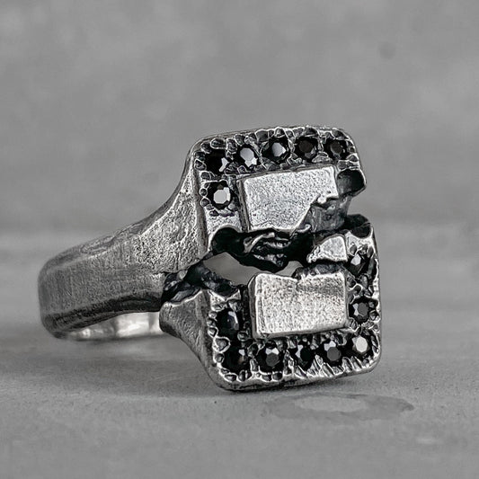ring- textured square signet ring with several black stones Black diamonds rings Project50g 