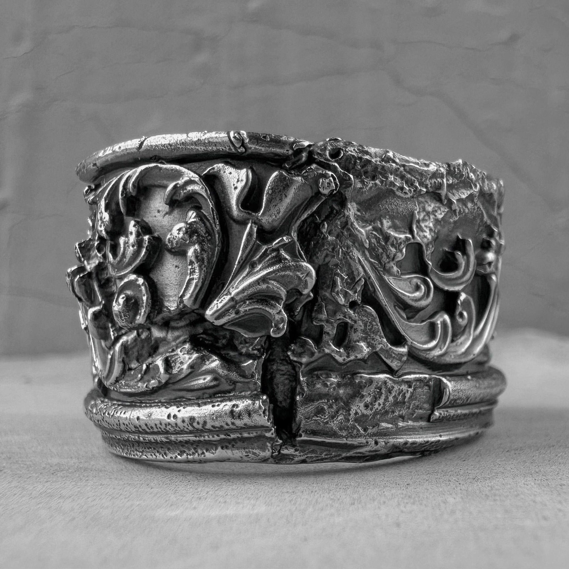 Vestigia ring Unusual rings Project50g 