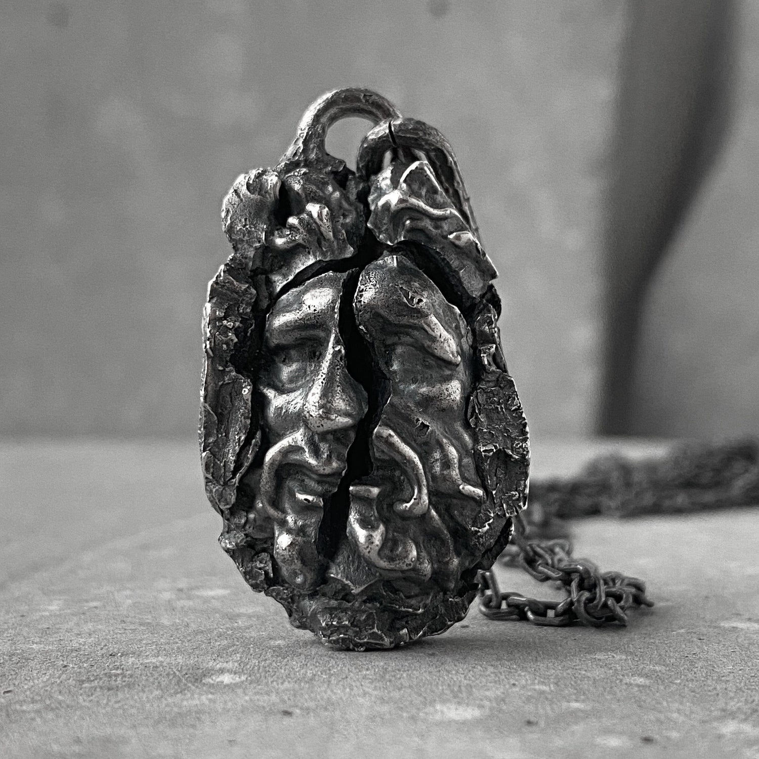 ATLANT cracks antique sculpture face pendant with long chain (100cm) Charms & Pendants Project50g 