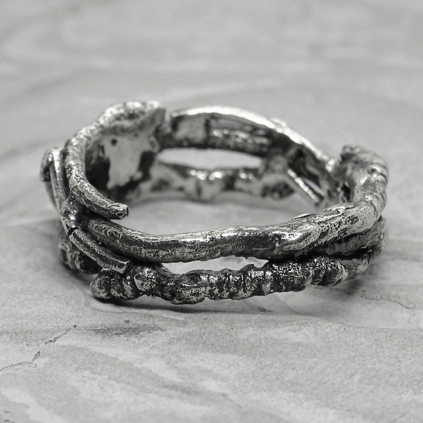Brashwood ring- lightweight ring made of interlacing textured stripes Lightweight rings Project50g 