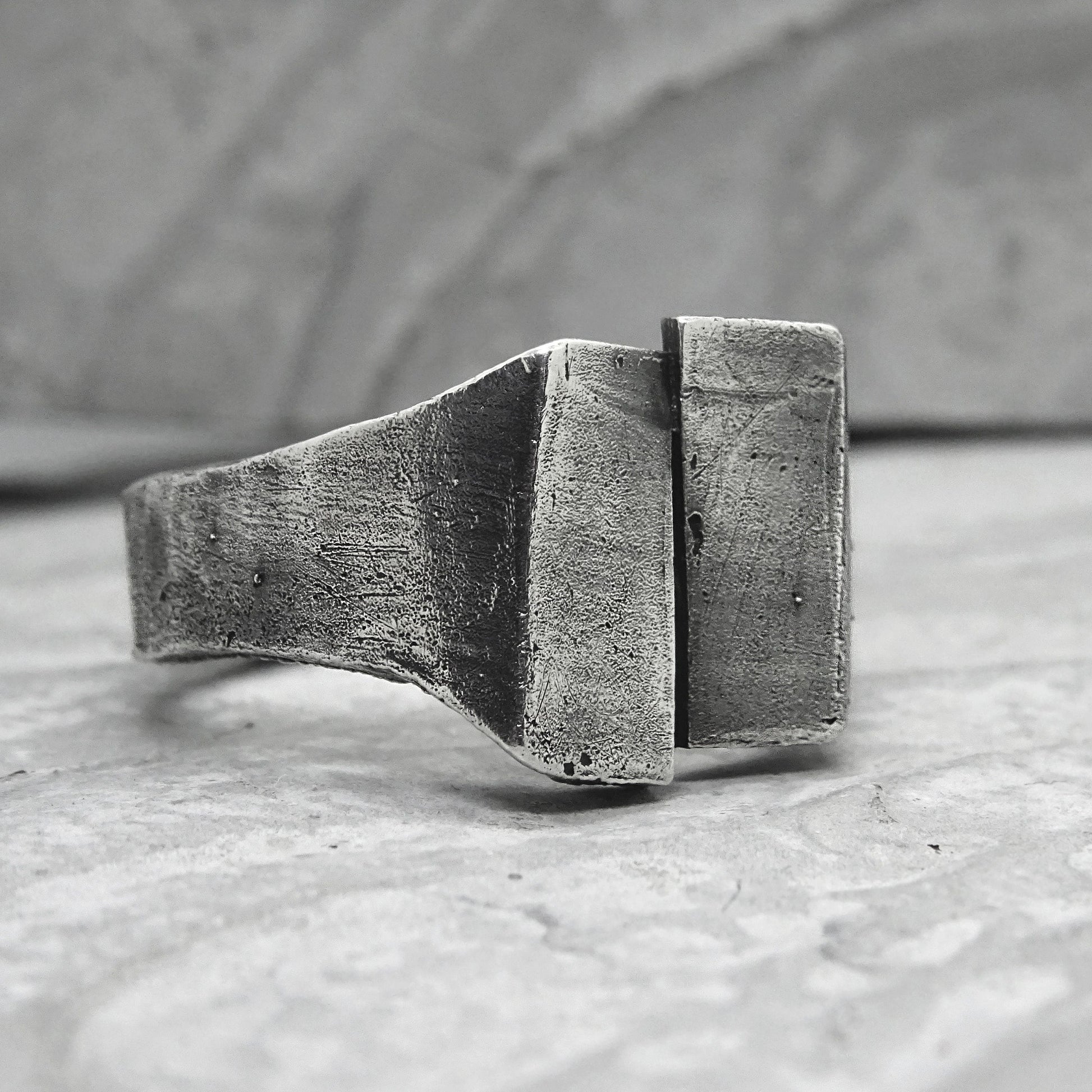 Cascade ring- asymmetrical brutalist signet ring with solid silver texture Signet rings Project50g 