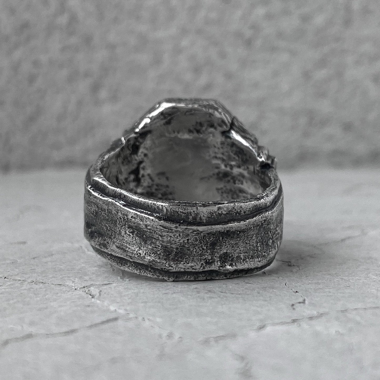CENTURION ring -a wide brutal ring with an roman motifs and cracks Unusual rings project50g 