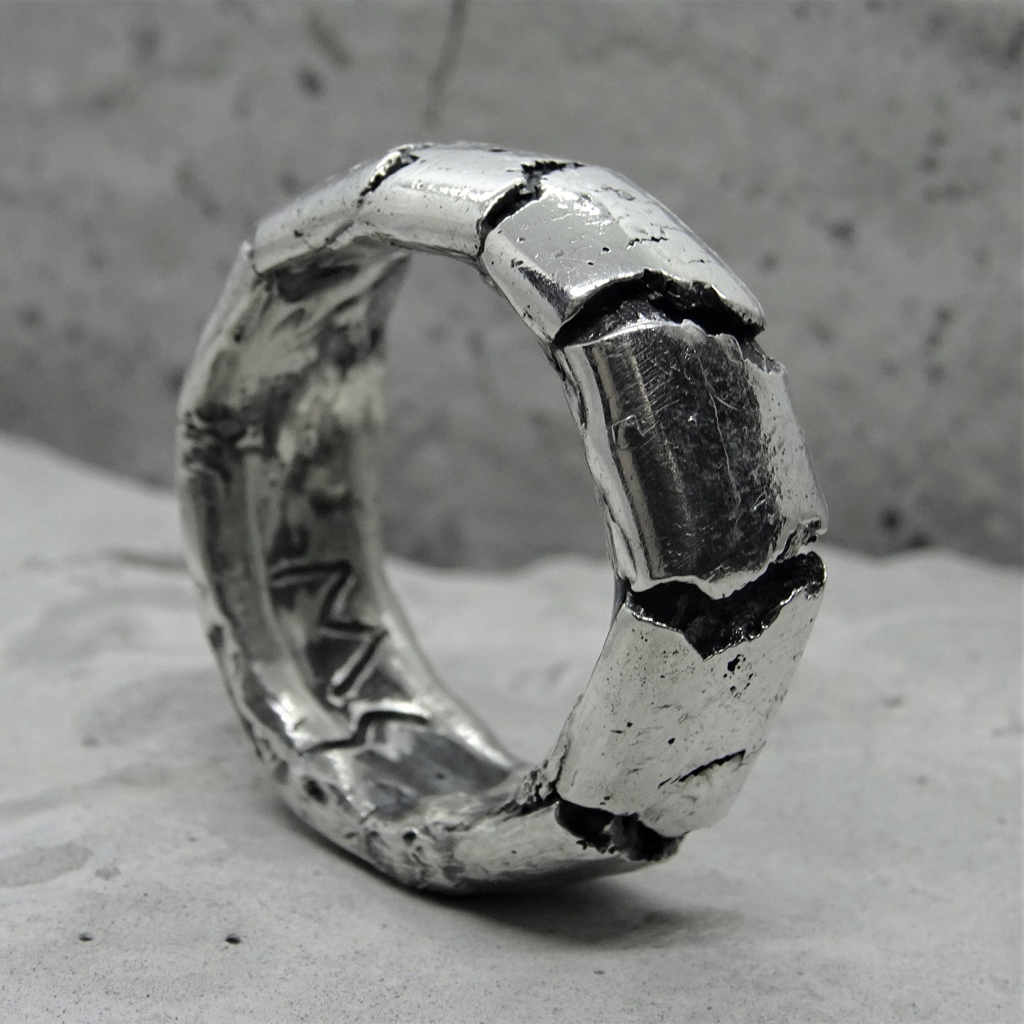 Crash ring- massive ring band with an inscription and transverse cracks Band rings Project50g 