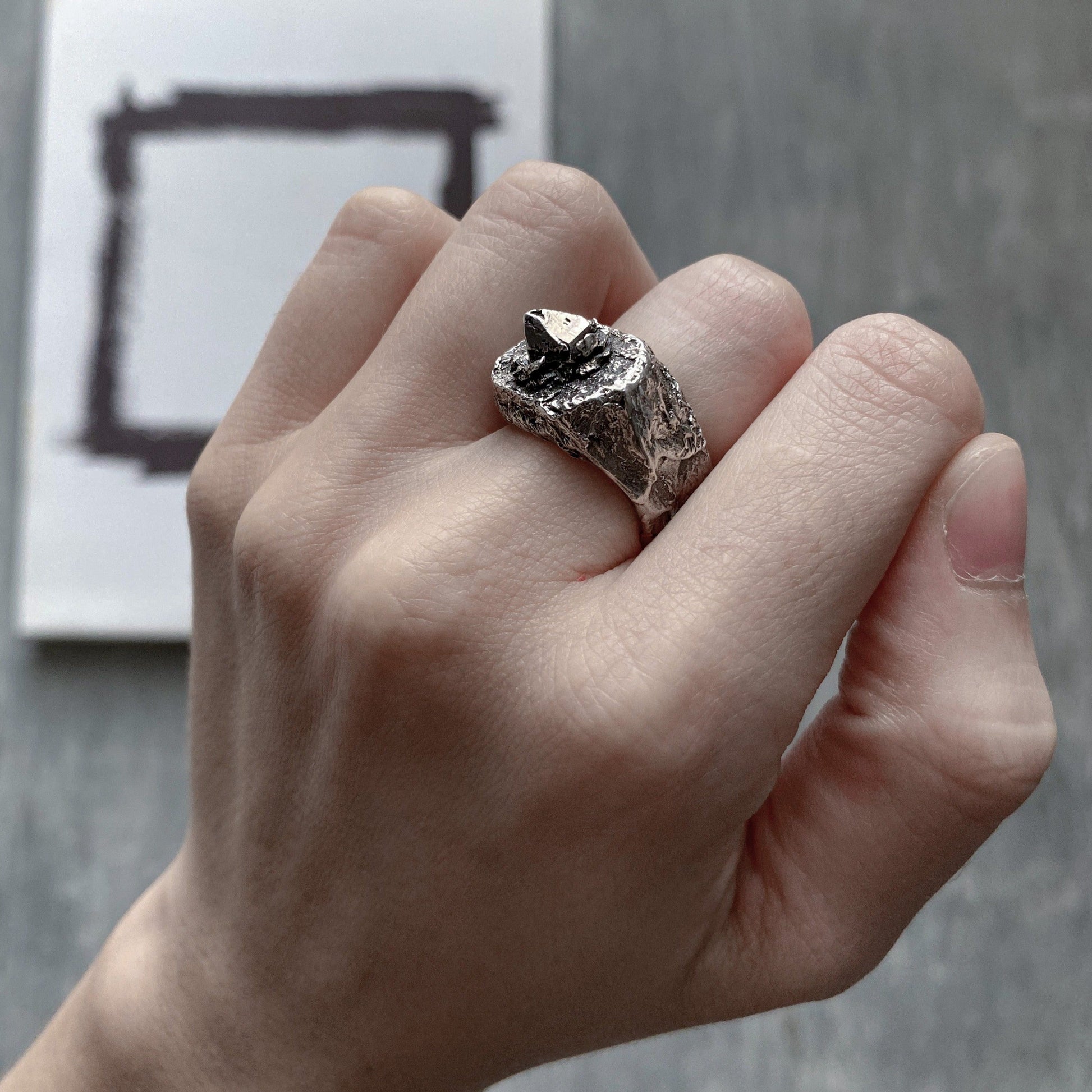 Cristal ring- unusual ring with stone texture and silver crystal Unusual rings Project50g 