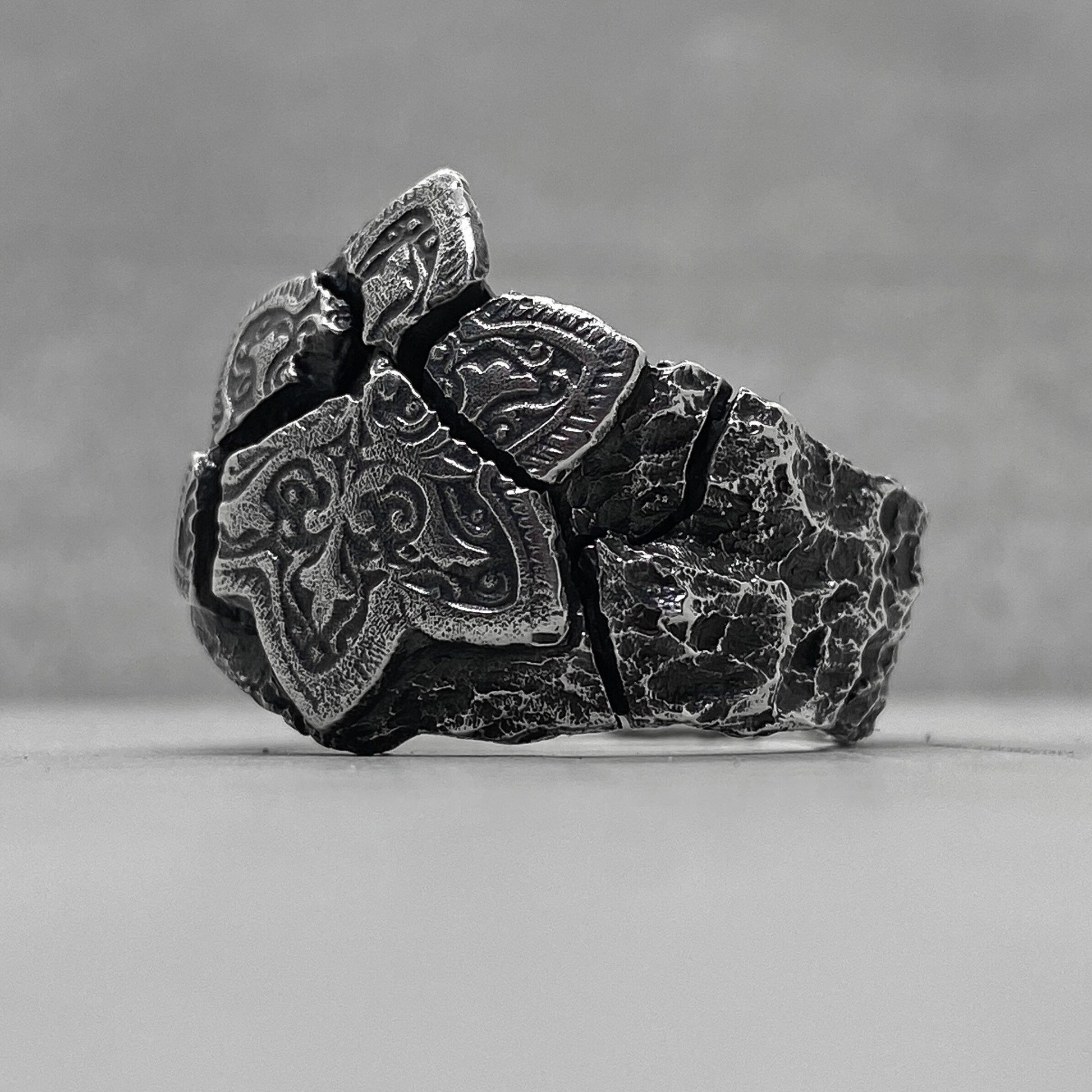 Mosaic ring - unusual ring with an oriental pattern and cracks Rings with cracks and patterns Project50g 
