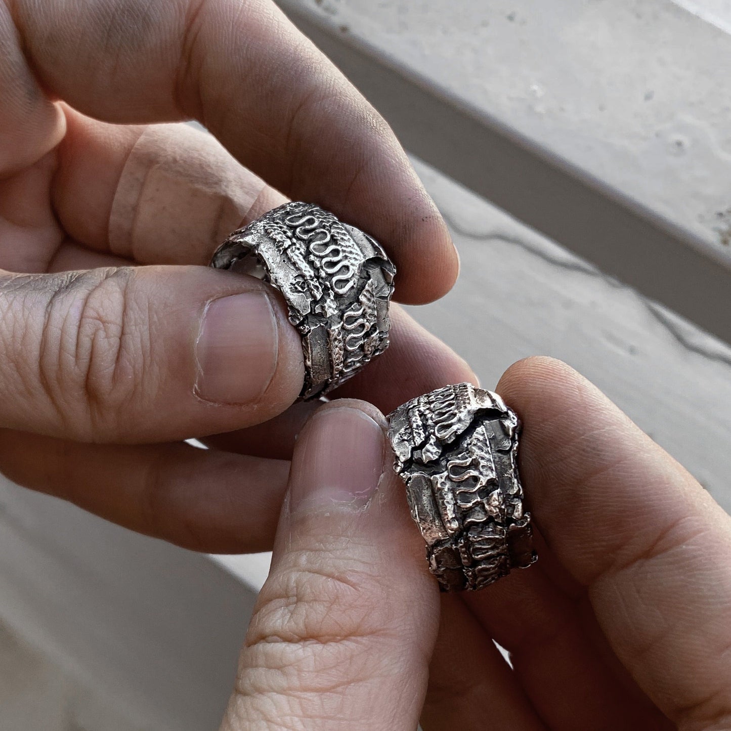 Old Istanbul ring - wide brutal ring with an oriental pattern and cracks Unusual rings Project50g 