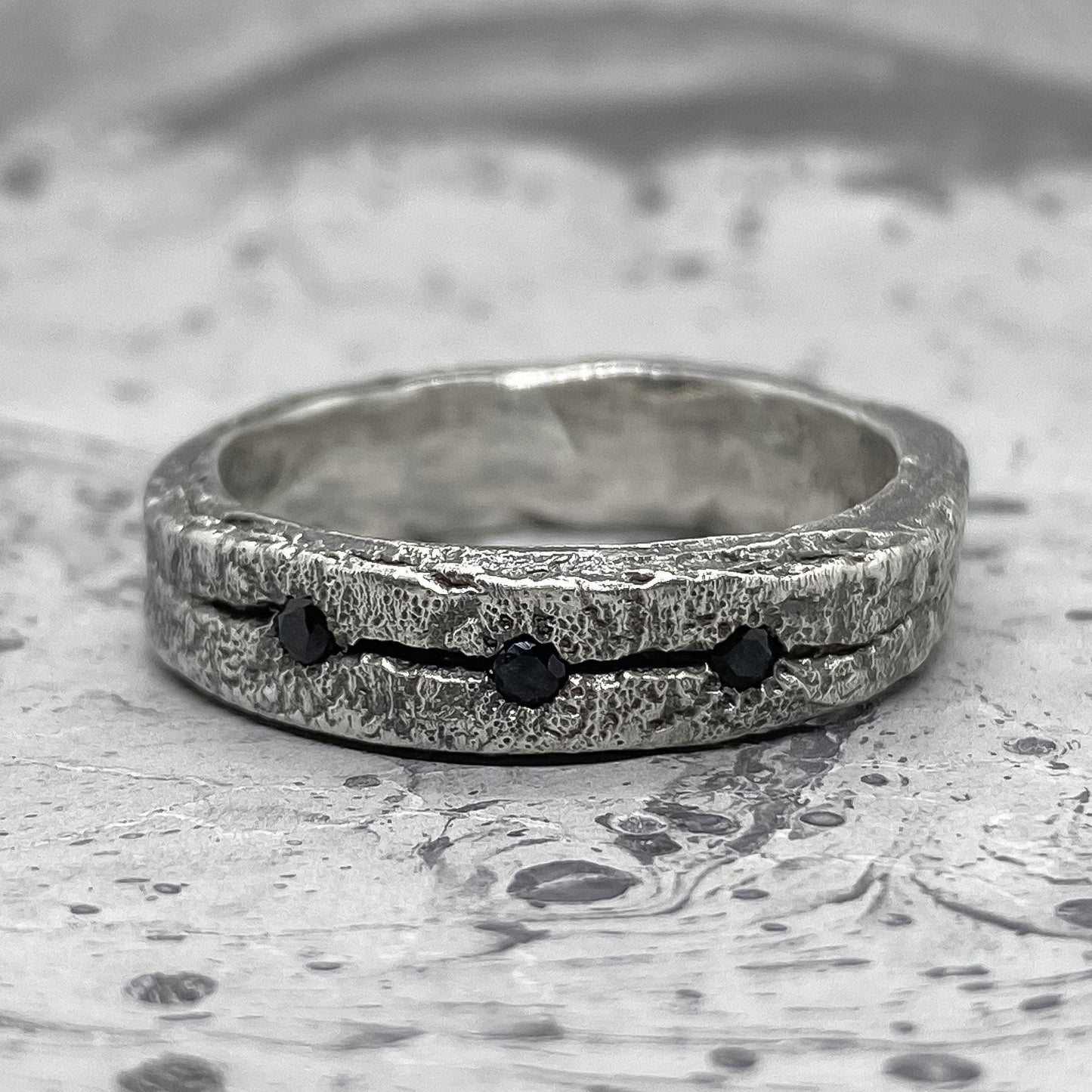 Oreon ring- ring with a combination of two textures and three black diamonds Rings with stones Project50g 