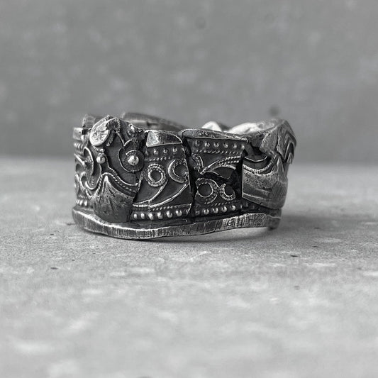 Ornament ring - wide brutal ring with an oriental pattern and cracks Unusual rings Project50g 