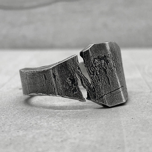 Rupture ring - a massive ring with an unusual texture of stretching and tearing Unusual ring Project50g 